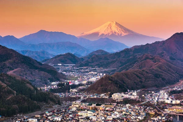 Otsuki, Japonsko Panorama s horou Fudži — Stock fotografie