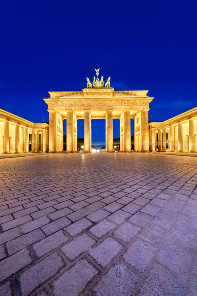 Brandenburg gate en Berlín, Alemania. — Foto de Stock