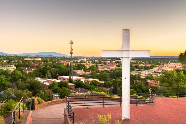 Santa Fe, Nowy Meksyk, USA panorama miasta o zmierzchu — Zdjęcie stockowe