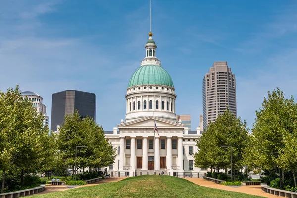 St. Louis, Missouri, USA am alten Gerichtsgebäude — Stockfoto