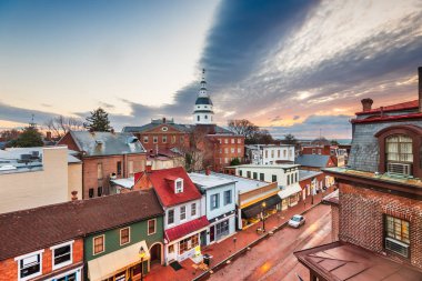 Annapolis, Maryland, Usa şehir merkezi ana cadde üzerinde.
