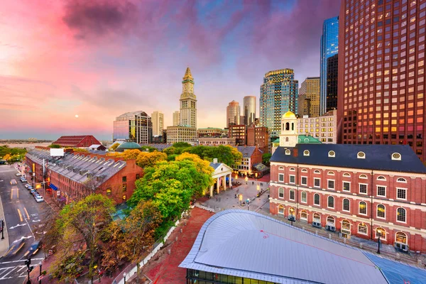 Boston, Massachusetts, Usa skyline with Faneuil Hall and Quincy — стокове фото