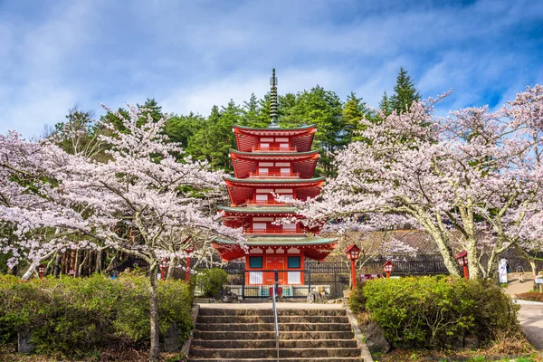 Fujiyoshida, Japan at Chureito Pagoda in Arakurayama Sengen Park — Stock Photo, Image