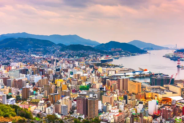 Panoráma města Nagasaki, Japonsko za soumraku — Stock fotografie