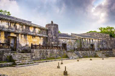 Shuri, Okinawa, Japonya Tamaudun 'da