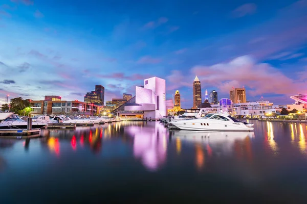 Cleveland Ohio Usa Downtown City Skyline Och Harbor Vid Twilight — Stockfoto