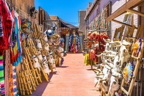 美国新墨西哥州圣达菲市销售传统西南商品的市场 — 图库照片