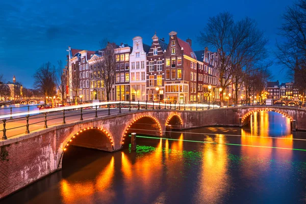 Άμστερνταμ Ολλανδία Γέφυρες Και Κανάλια Στο Λυκόφως — Φωτογραφία Αρχείου