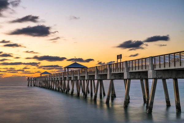 Juno Florida Usa Juno Beach Pier Під Час Сходу Сонця — стокове фото