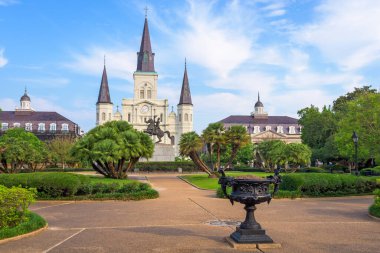 New Orleans, Louisiana, ABD Jackson Meydanı ve St. Louis Katedrali 'nde sabah.