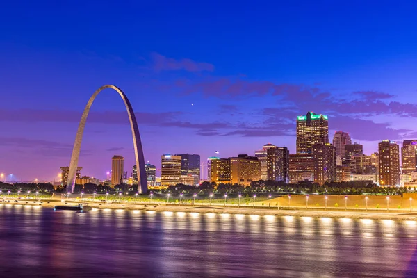 Louis Missouri Estados Unidos Paisaje Urbano Céntrico Río Mississippi Atardecer —  Fotos de Stock