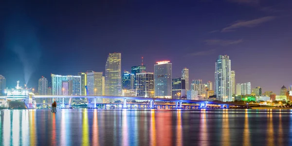 Miami Florida Verenigde Staten Centrum Skyline Panorama Nachts Biscayne Bay — Stockfoto