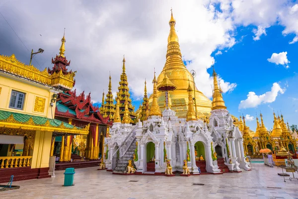 Shwedagon Pagoda Yangon Myanmar —  Fotos de Stock