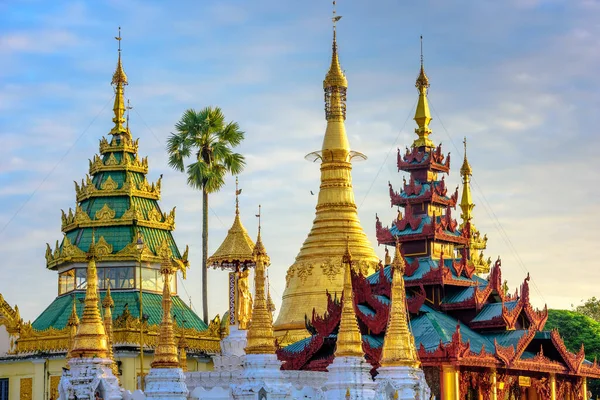 Пагода Янгоні Янма — стокове фото
