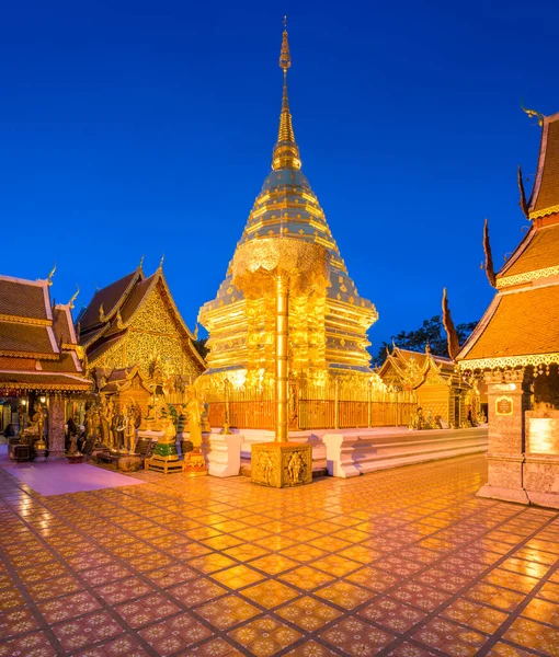 Wat Phra Hogy Doi Suthep Temple Chiang Mai Thaiföld Alkonyatkor — Stock Fotó
