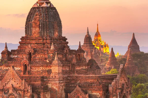 Bagan Mianmar Templomok Régészeti Övezetben Alkonyatkor — Stock Fotó