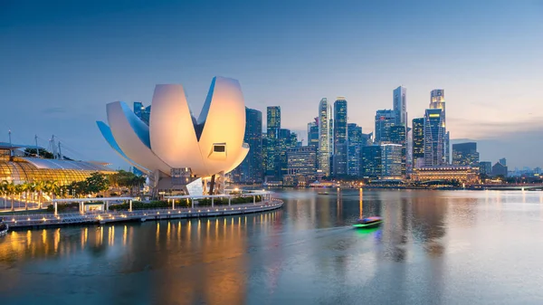 Singapore Skyline Porto Turistico Durante Crepuscolo — Foto Stock