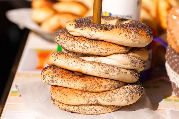 Bagels com sementes de papoila — Fotografia de Stock