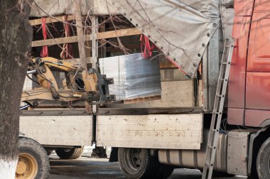 Forklift boşaltma palet araba