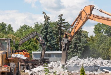 Şehir sokak Betonda ezmek için makine