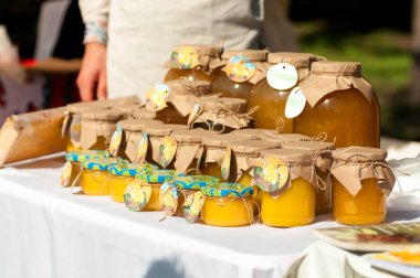 Bal Festivali'nde bankalarda tatlım