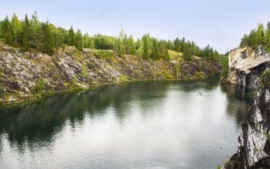 Karelya Ruskeala mermer Kanyon, yatay 