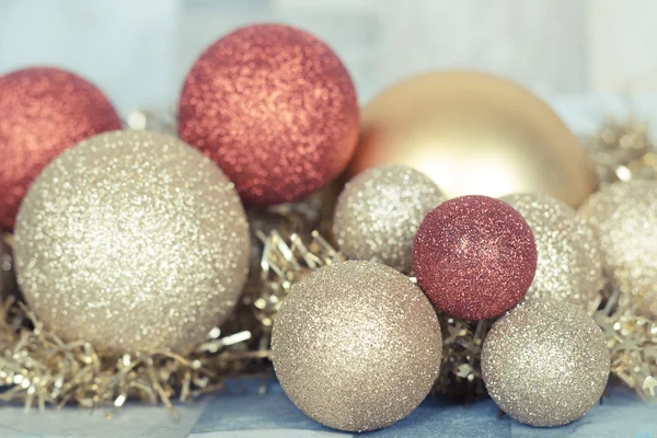 Festival glitter: Noel dekorasyon önemsiz şey mevsimlik kış tatili — Stok fotoğraf