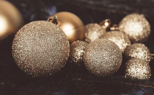 Brilho festivo: Natal decoração bauble sazonal férias de inverno — Fotografia de Stock