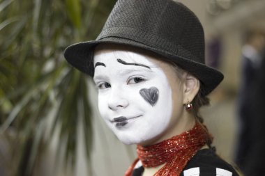 Kız MIME aktör portresi 