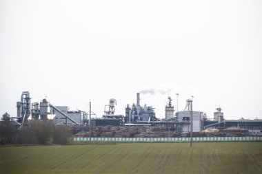 Fabrika malzemeleri mobilya ve inşaat sanayi üretimi için