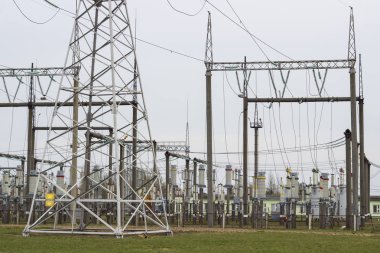 Elektrik İletim güç hatları (yüksek gerilim kule)