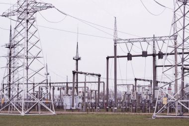 Elektrik İletim güç hatları (yüksek gerilim kule)
