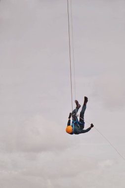 Yükseklik kurtarma ekibi. Yükseklik kurtarma ekibi üyesi