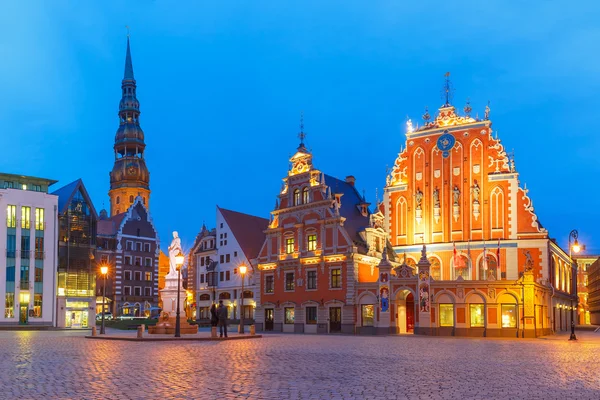 Rådhuspladsen i gamla stan i Riga, Lettland — Stockfoto