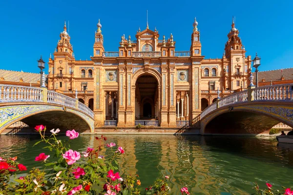 Plaza de Espana på solig dag i Sevilla, Spanien — Stockfoto