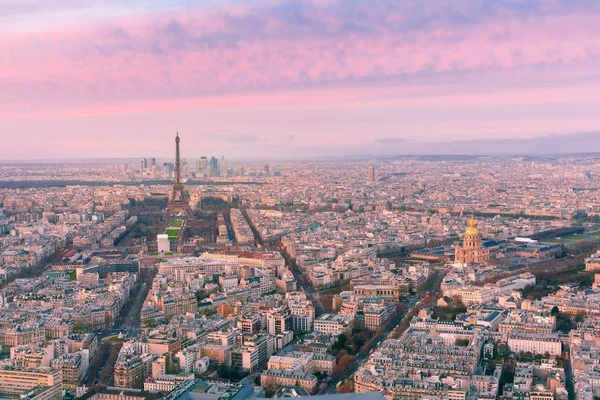 Luchtfoto nacht uitzicht op Parijs, Frankrijk — Stockfoto