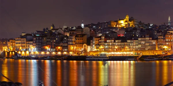 Старі міста Порто синій годину, Португалія. — стокове фото