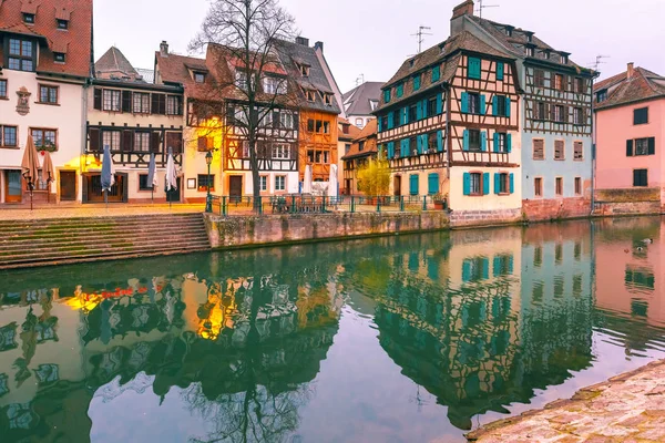 La Petite France se ráno, Štrasburk, Alsasko — Stock fotografie