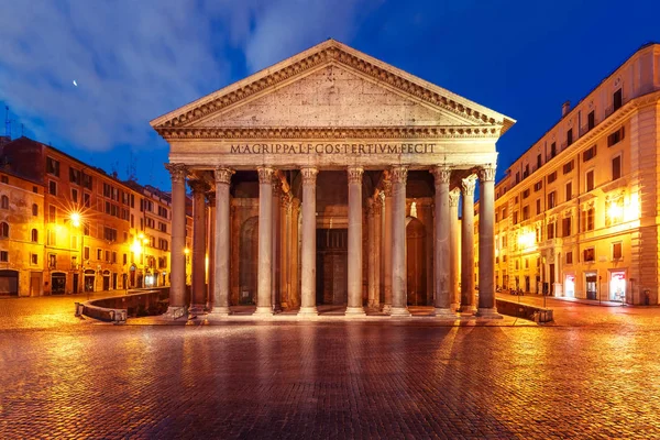 El Panteón por la noche, Roma, Italia — Foto de Stock