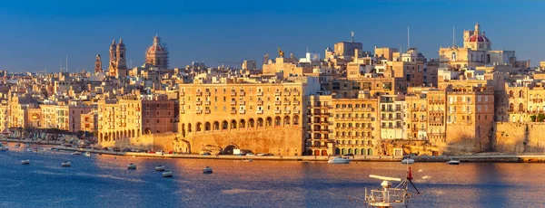 Grand harbor e Senglea da La Valletta, Malta — Foto Stock