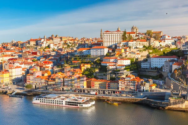 Старе місто та річку Дору в порту, Португалія. — стокове фото