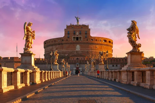 Szent angyal vár és a híd, Róma, Olaszország — Stock Fotó