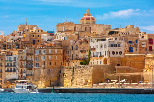 Ancient fortifications of Valletta, Malta. — Stock Photo, Image