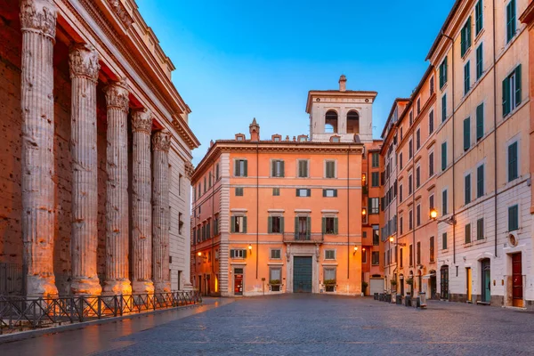 Plein Piazza di Pietra in Rome, Italië. — Stockfoto