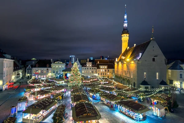 Julmarknad i tallinn, Estland — Stockfoto