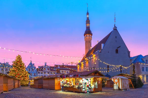 Mercado de Natal em Tallinn, Estónia — Fotografia de Stock