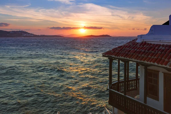 Klein Venetië bij zonsondergang op eiland Mykonos, Griekenland — Stockfoto