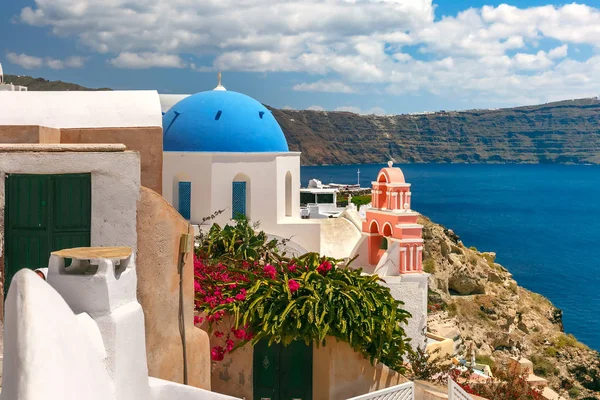 Pintoresca vista de Oia, Santorini, Grecia — Foto de Stock