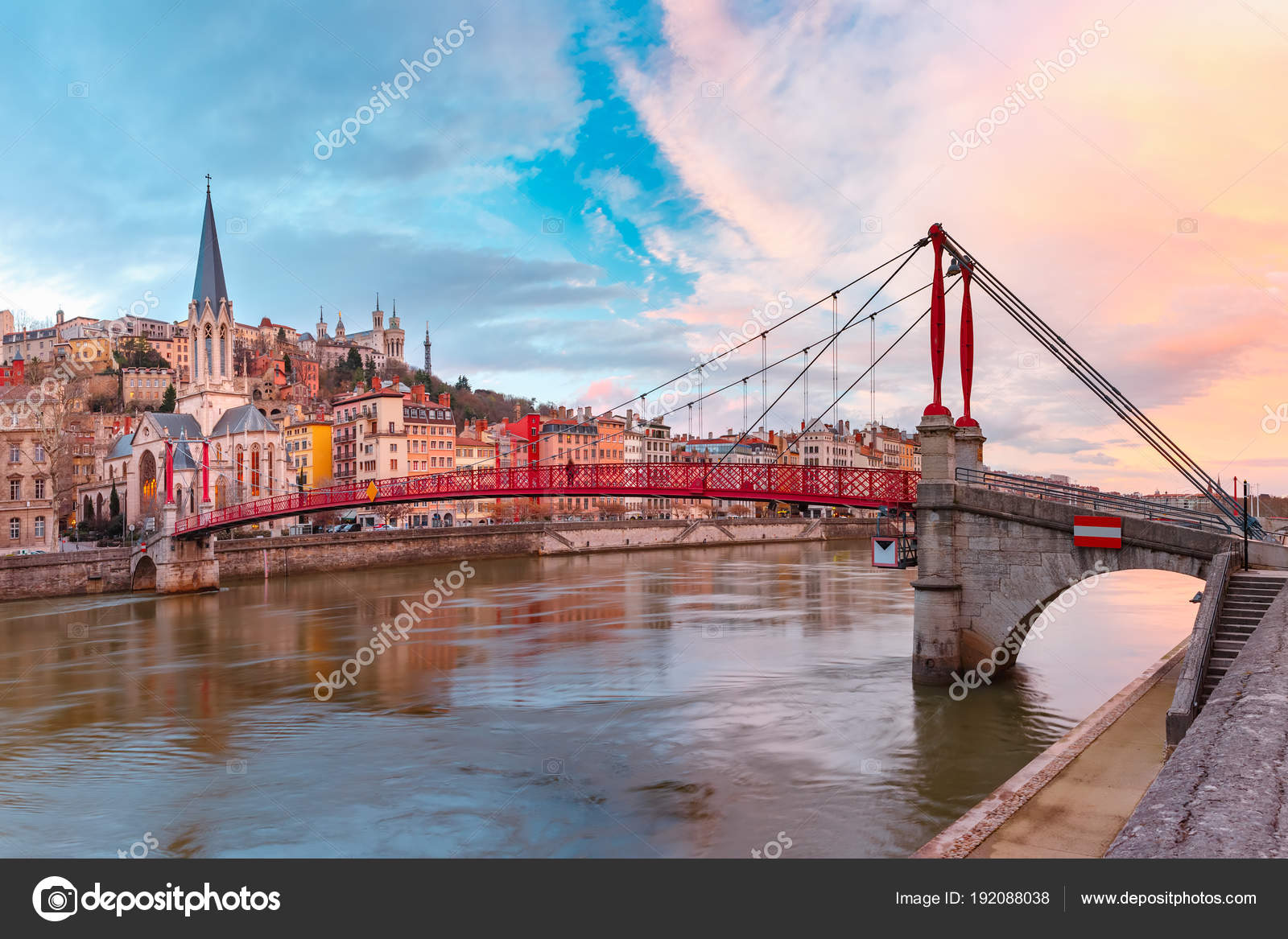 Vieille Ville De Lyon Au Magnifique Coucher Du Soleil