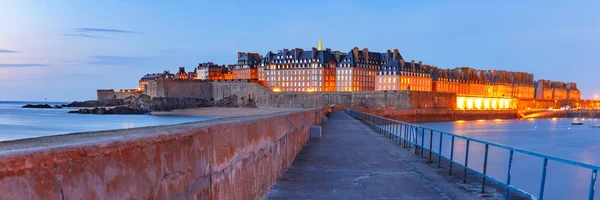 Fortaleza medieval Saint-Malo, Bretanha, França — Fotografia de Stock